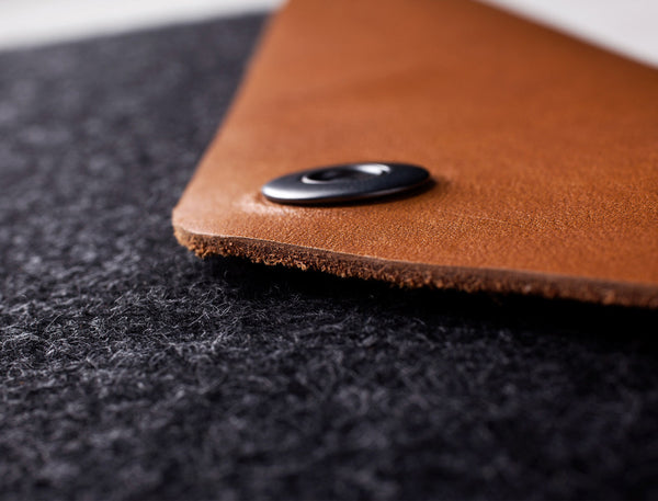 Handmade 13" Macbook Air & Pro Retina Sleeve - Tan