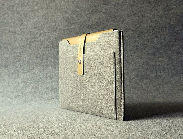 11" MacBook Air Sleeve - Grey + Tan