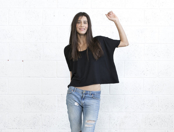 Cropped T - Black Naftul