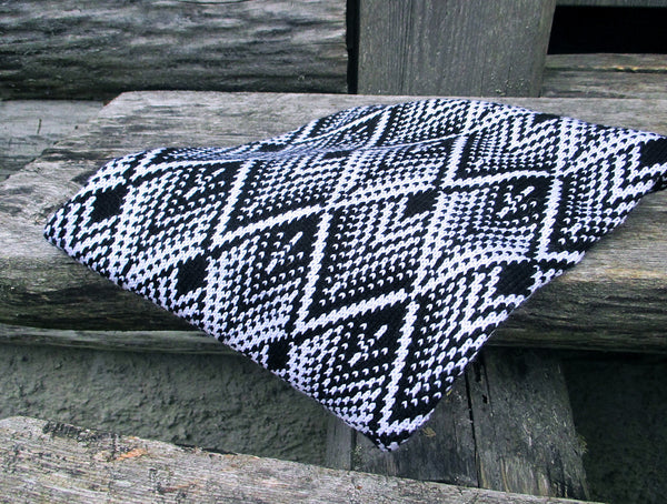 Black And White Round Scarf