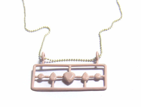 Five Metal Diamonds Necklace, in NUDE PINK